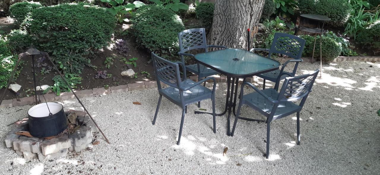 Hajnalka vendégház Bük Esterno foto