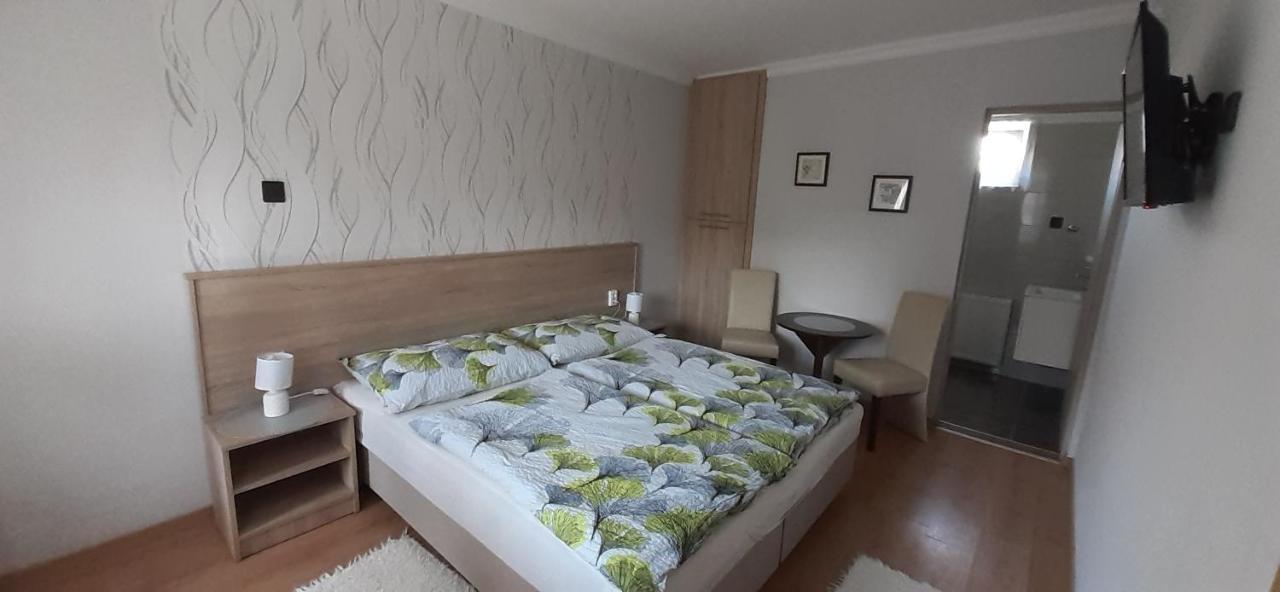 Hajnalka vendégház Bük Esterno foto