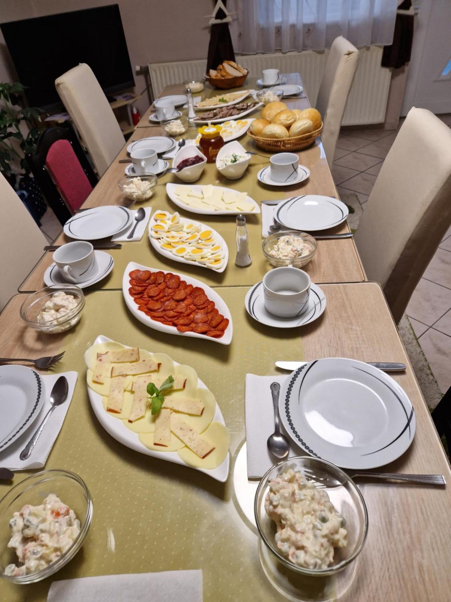 Hajnalka vendégház Bük Esterno foto